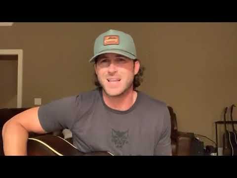 Riley Green – I Let A Damn Good Woman Leave (Acoustic)